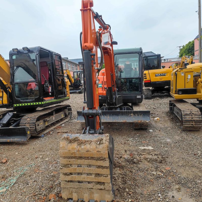 사용 된 Doosan Digger DX60 중고 6톤 소형 미니 크롤러 발굴기