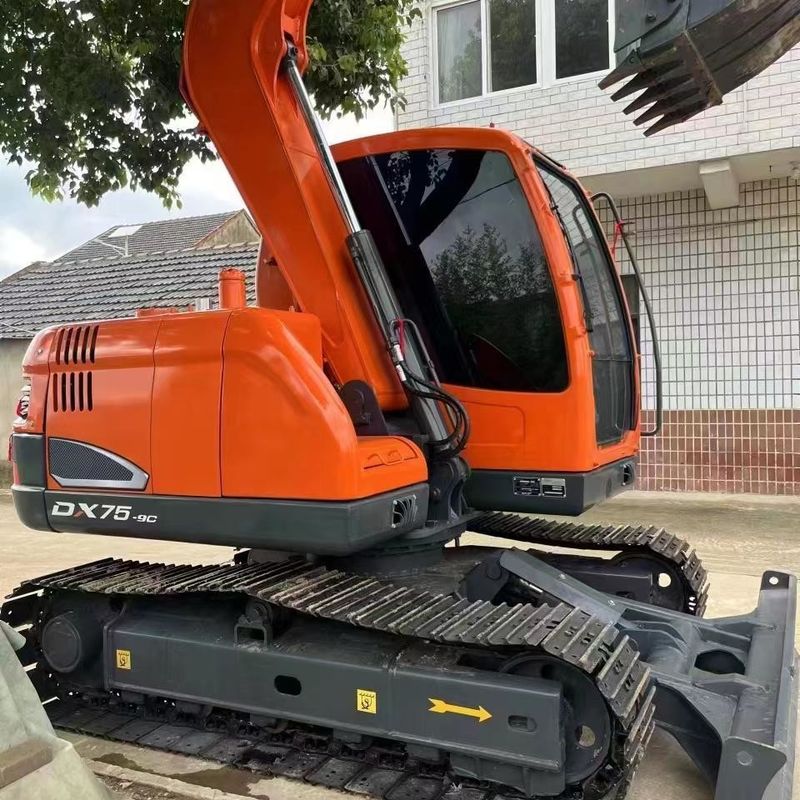 사용 된 Doosan Digger DX75 사용 된 7.5톤 소형 미니 크롤러 발굴기
