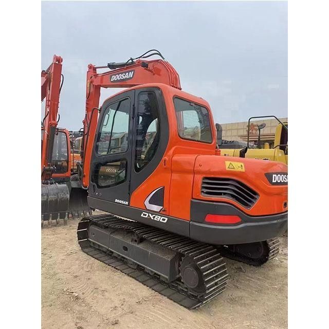 사용 된 Doosan Digger DX80 중고 8톤 소형 미니 크롤러 발굴기
