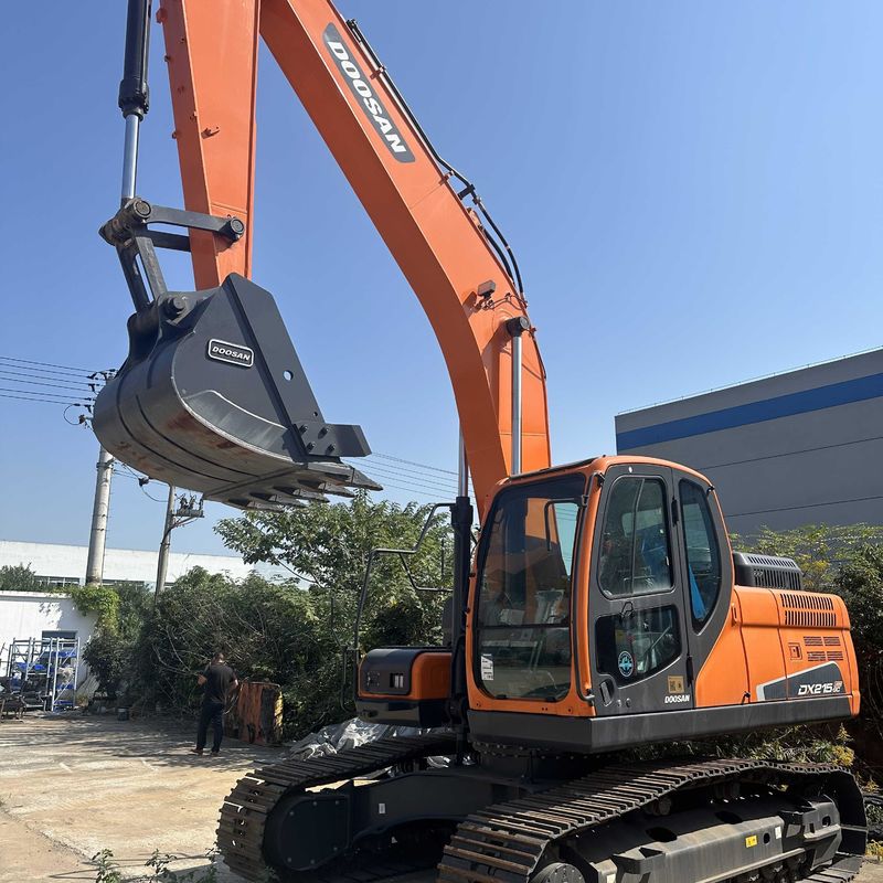 사용 된 Doosan Digger DX215-9ACE 중형 21.5t 중형 크롤러 발굴기
