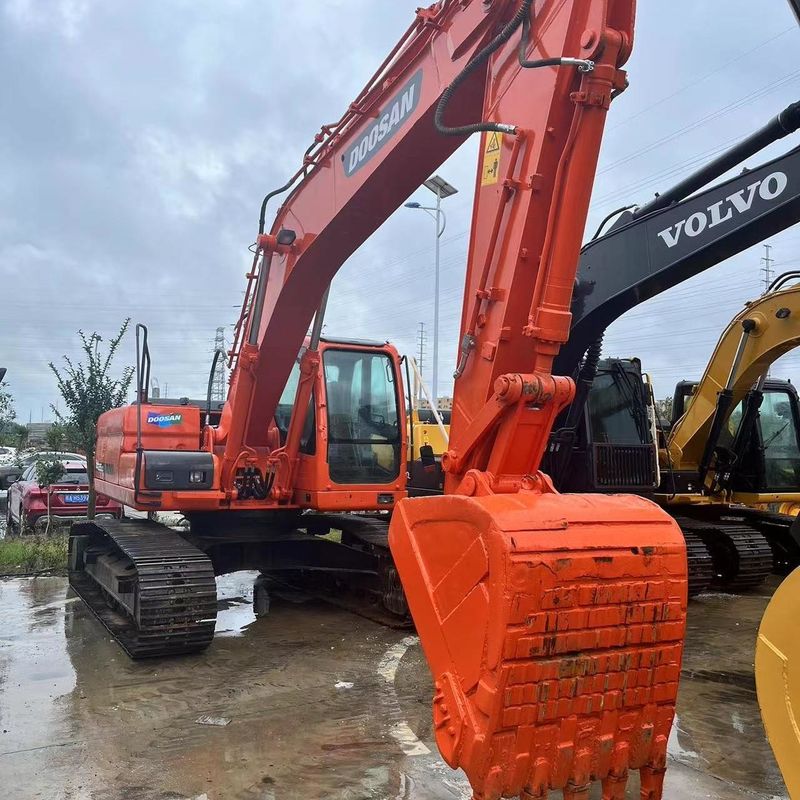 사용 된 Doosan Digger DX225LC 중형 22.5톤 크롤러 발굴기