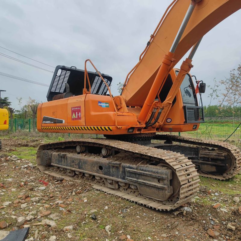 사용 된 Doosan Digger DX420LC 중고형 42톤 크롤러 발굴기