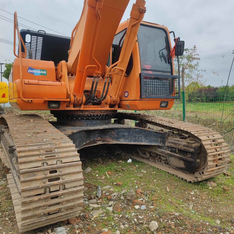 사용 된 Doosan Digger DX420LC 중고형 42톤 크롤러 발굴기