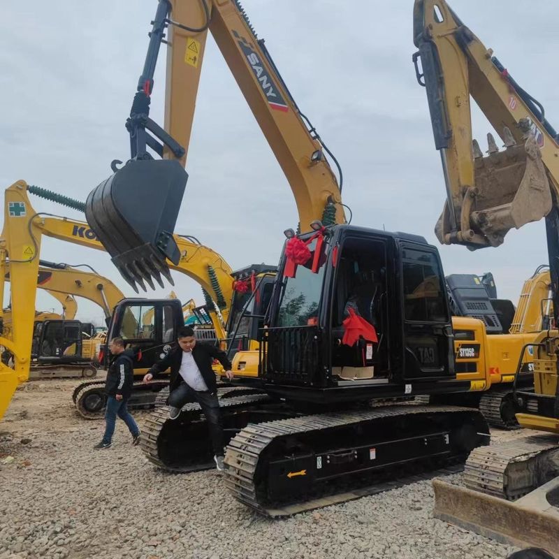 중고 SANY Digger SY135C 소형 미니 크롤러 발굴기에서 13.5을 사용했습니다.