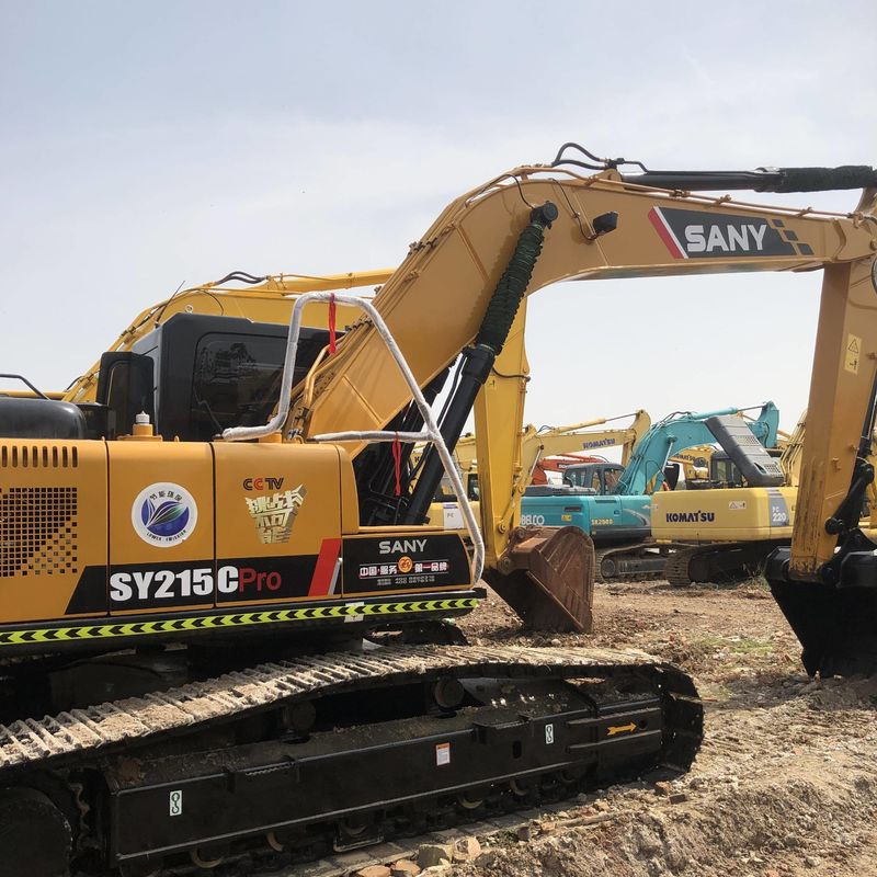 사용 된 SANY Digger SY215C 중형 크롤러 발굴기에서 중고 21.5