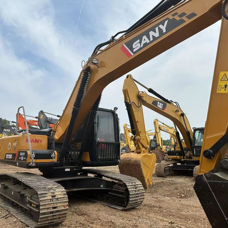 중형 크롤러 발굴기에서 21.5을 사용 한 중고 SANY Digger SY215C