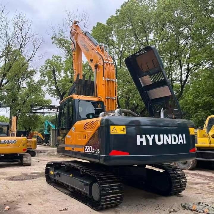 중고용 현대 디거 R220-9S 중형 22톤 크롤러 발굴기