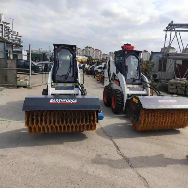 Bob S16 사용 된 스키드 스티어 장비 로더 지구 이동 10.5km/h 36.4KW