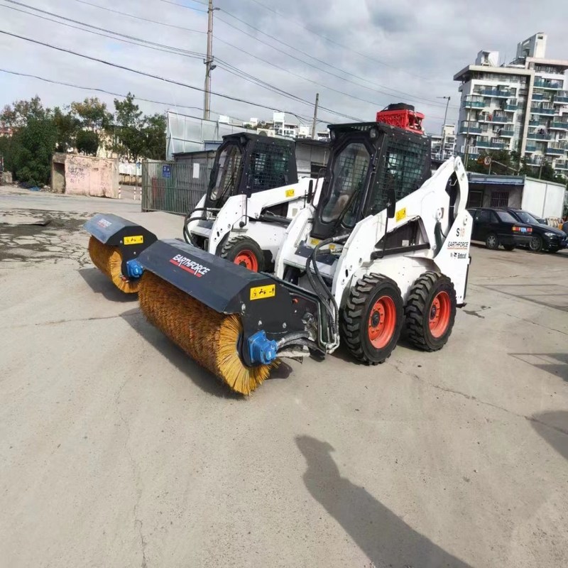 Bob S16 사용 된 스키드 스티어 장비 로더 지구 이동 10.5km/h 36.4KW