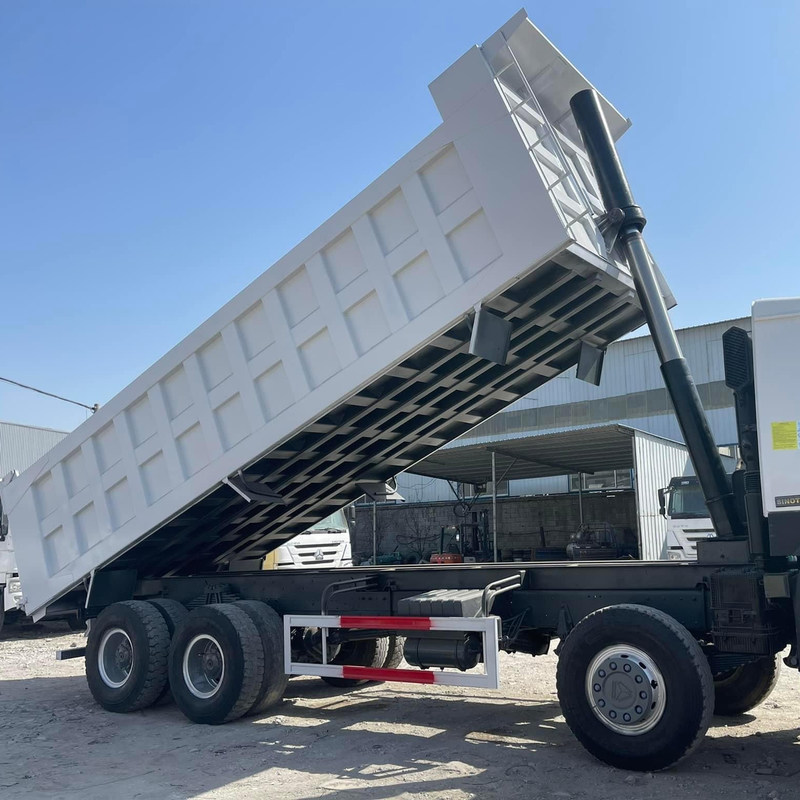 재취득된 호우 375 시노트럭 호우 8x4 덤프 트럭 티퍼 40T 수동 디젤