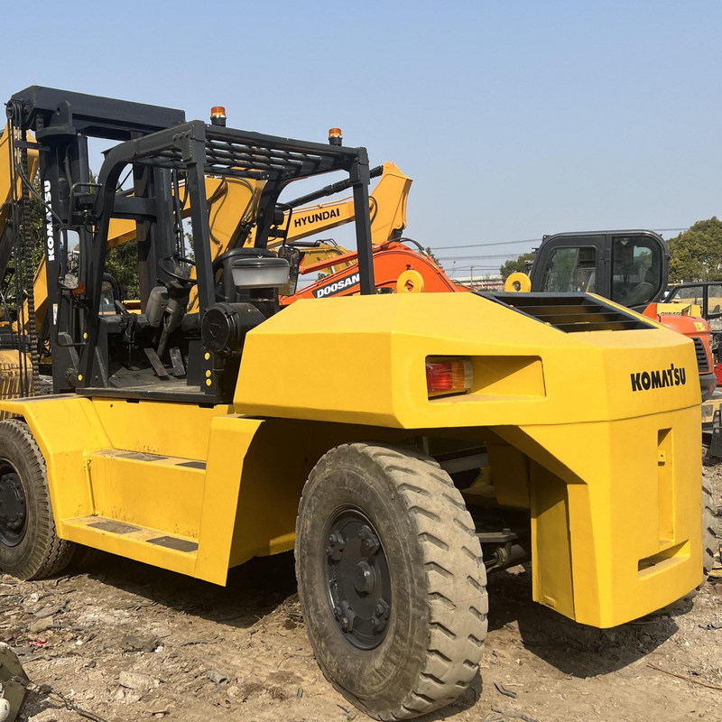AC 드라이브 중고 지게차 Komatsu FD150 15 Ton 122kW 최대 리프팅 높이 3m