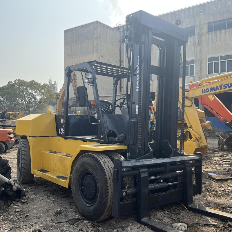 AC 드라이브 중고 지게차 Komatsu FD150 15 Ton 122kW 최대 리프팅 높이 3m