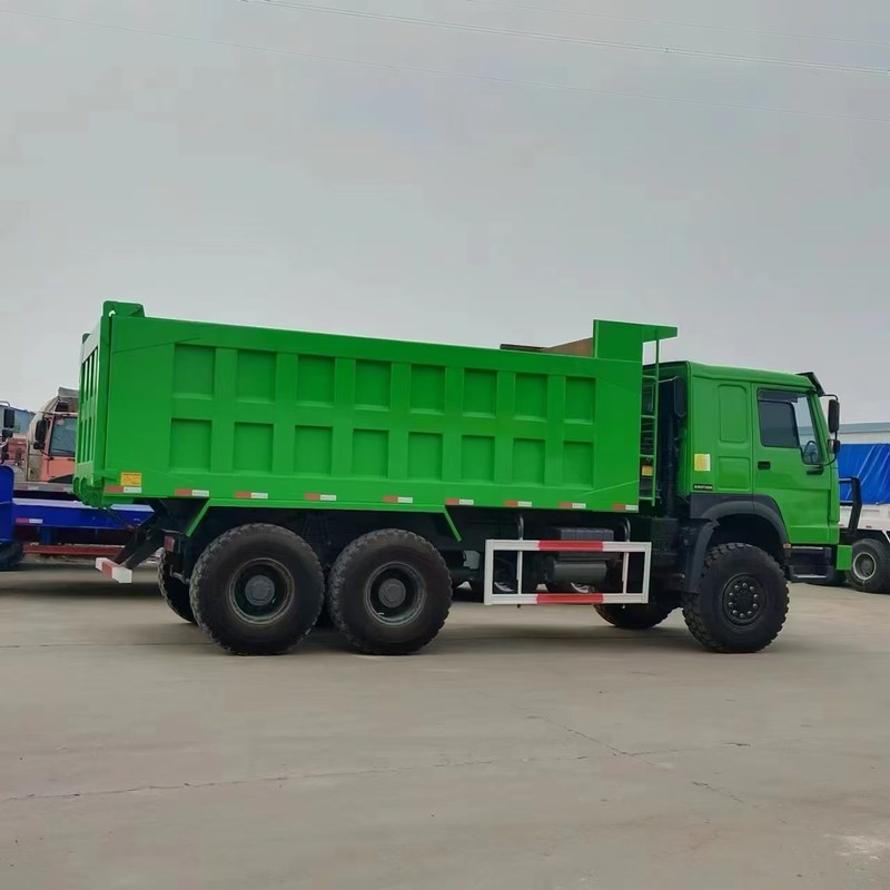사용 된 덤프 트럭 호우 371hp 시노트럭 호우 6x6 킵 6 휠 수동 디젤