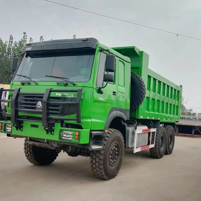 사용 된 덤프 트럭 호우 371hp 시노트럭 호우 6x6 킵 6 휠 수동 디젤