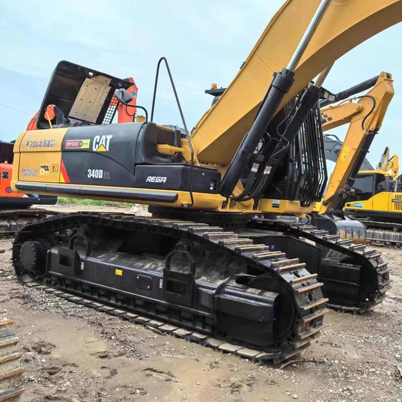 큰 사용 된 발굴기 CAT 340D2 40 톤 크롤러 발굴기 208kw 1.9m3 버킷