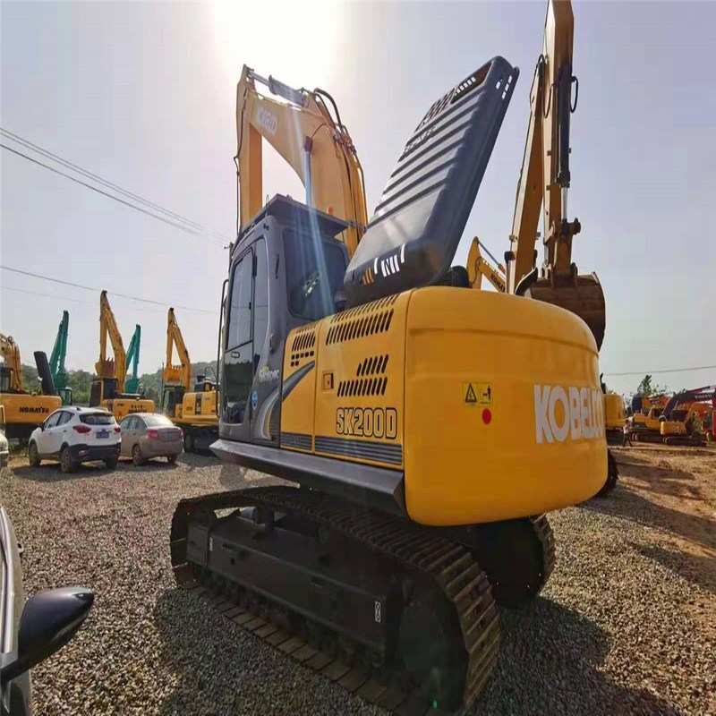 사용된 Kobelco Digger SK200-8 중고 20톤 크롤러 크롤러 엑스컬레이터 114kw