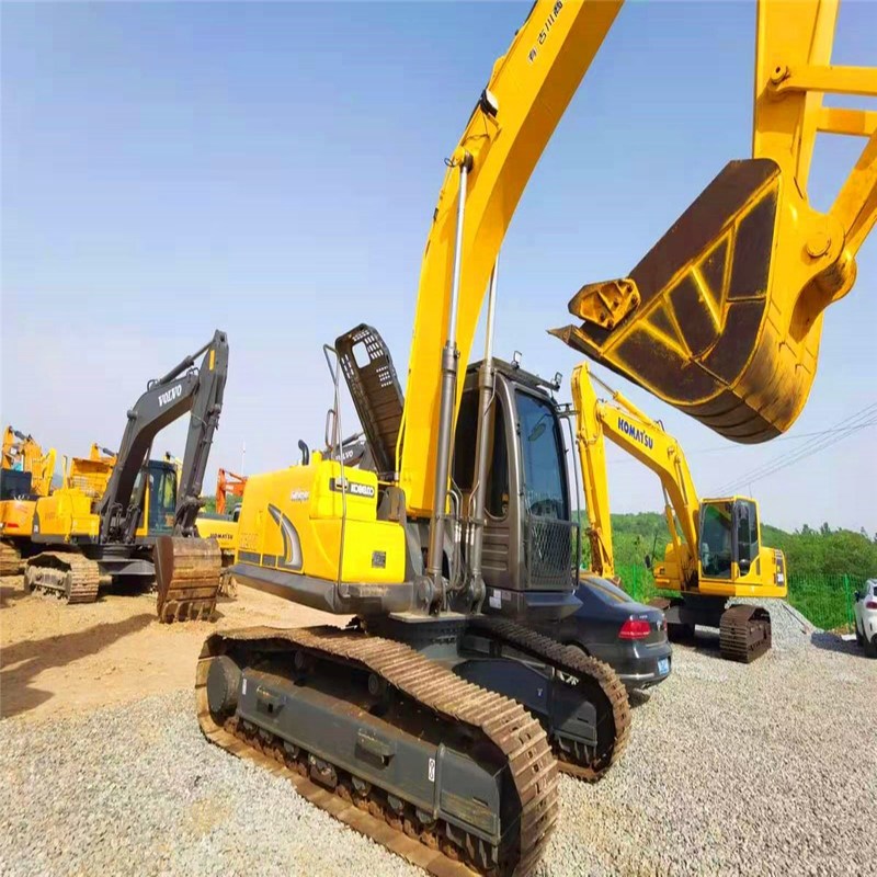 사용된 Kobelco Digger SK200-8 중고 20톤 크롤러 크롤러 엑스컬레이터 114kw