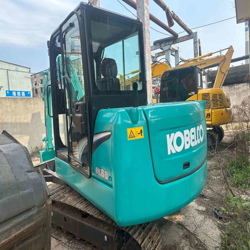 중고 Kobelco Digger SK60 중고 6톤 소형 미니 크롤러 굴삭기 35.5kw