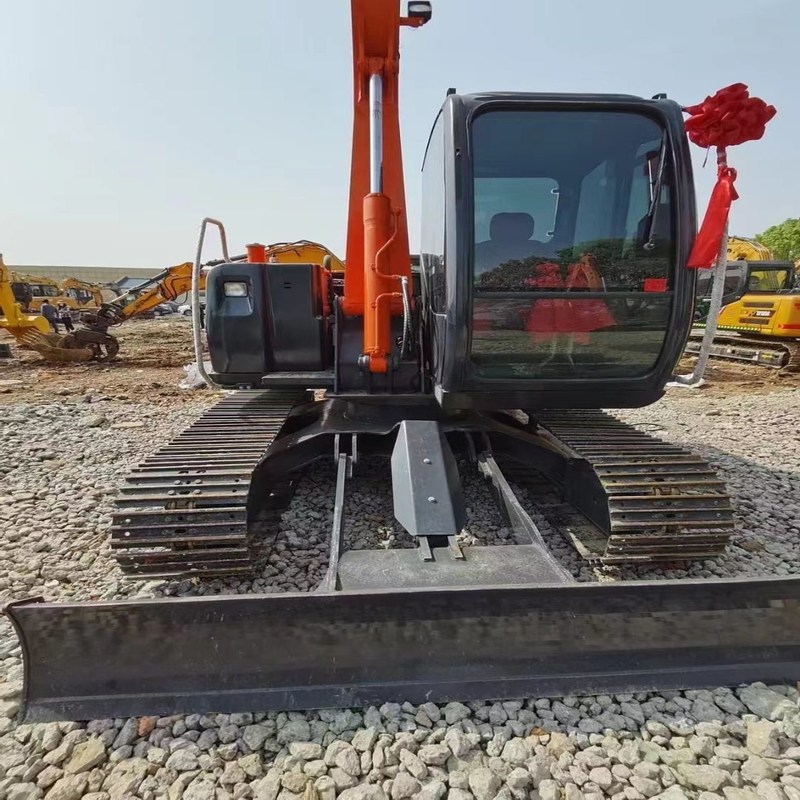 중고 미니 굴착기 히타치 ZX70 중고 7t 오리지널 크롤러 추적 굴착기 39kw