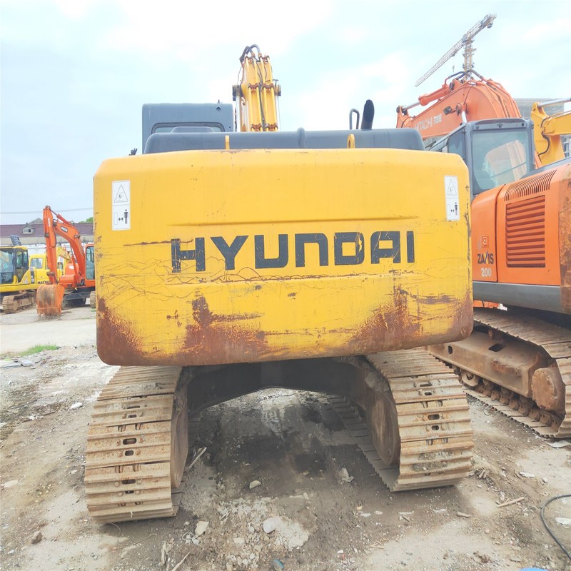 중고 현대 굴삭기 R225LC-7 중고 22톤 중형 크롤러 굴착기 112kw