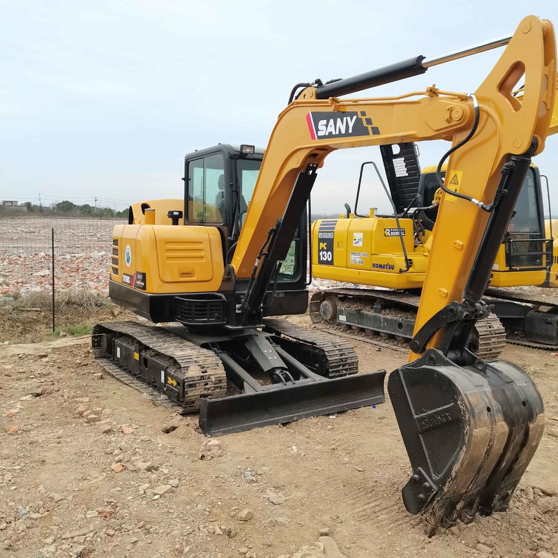 사용 된 SANY Digger SY60 중고 6톤 소형 미니 크롤러 발굴기 36kw