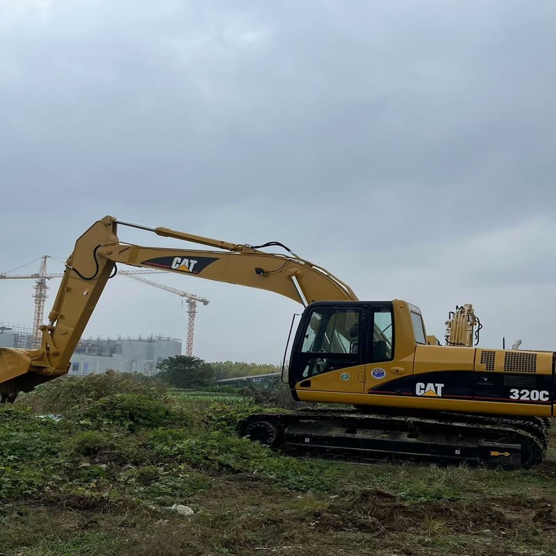 사용 된 발굴기 CAT 320C 중고 20톤 크롤러 디버 110kw 0.8m3 버킷