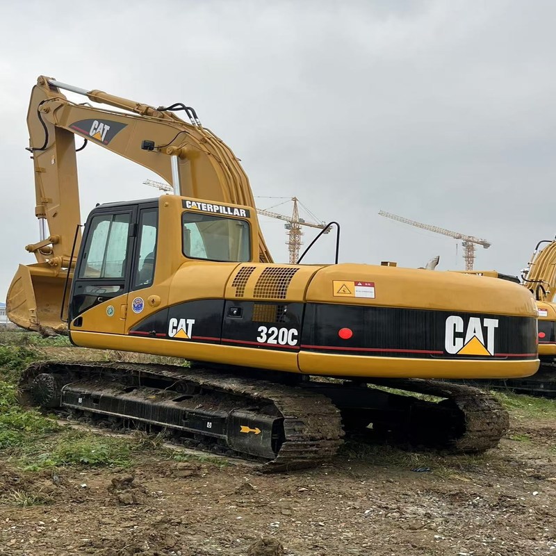 사용 된 발굴기 CAT 320C 중고 20톤 크롤러 디버 110kw 0.8m3 버킷