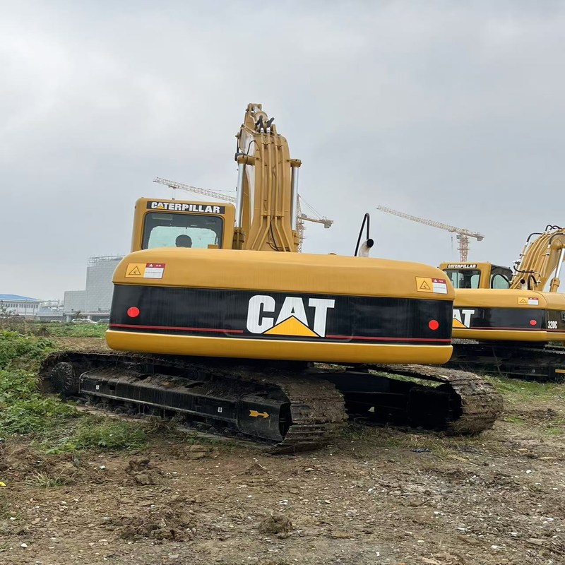 사용 된 발굴기 CAT 320C 중고 20톤 크롤러 디버 110kw 0.8m3 버킷