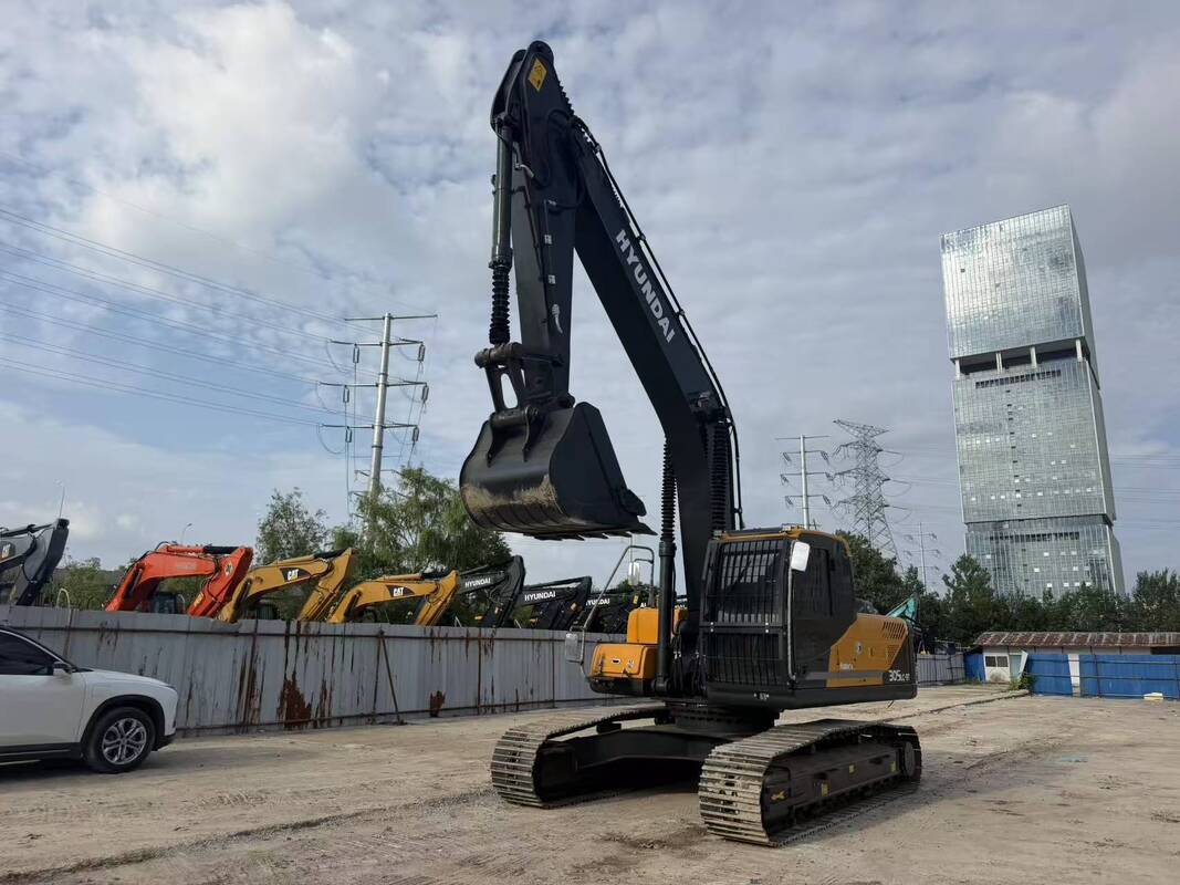 사용 된 현대 디거 R305LC-9T 중고 30.2톤 크롤러 발굴기 196kw 1.38m3 버킷